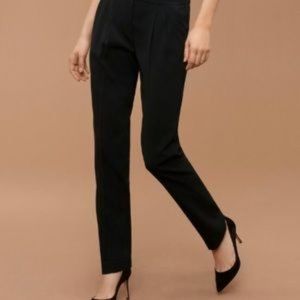 Aritzia Babaton Conroy pants. 🖤